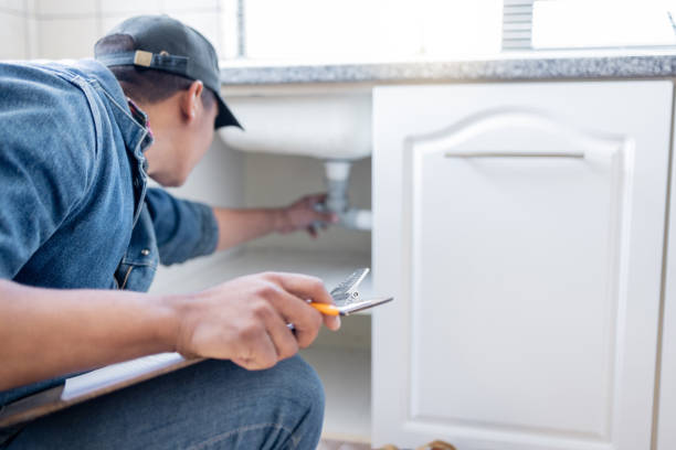 Best Clogged Drain Plumber  in South Gate Ridge, FL